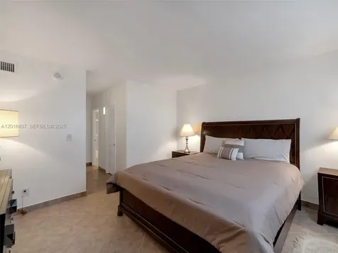 19380 Collins Avenue Sunny Isles Beach FL 33160