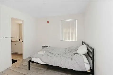 750 NE 195th Street Miami FL 33179