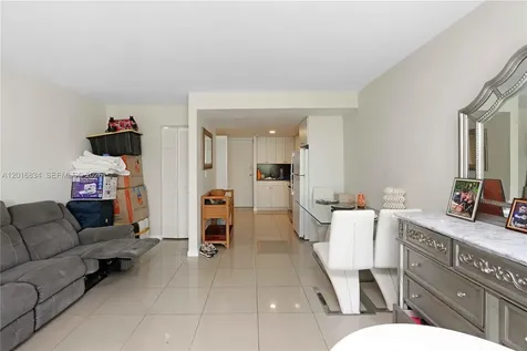 750 NE 195th Street Miami FL 33179