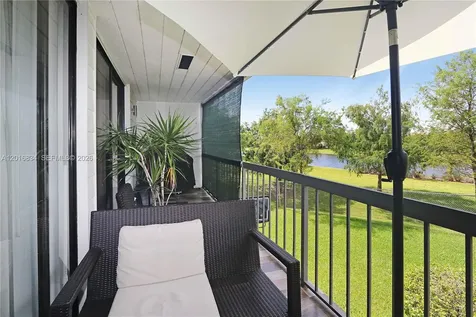 750 NE 195th Street Miami FL 33179