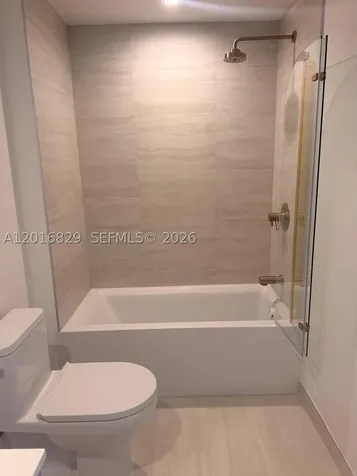 77 SE 5th Street Miami FL 33131