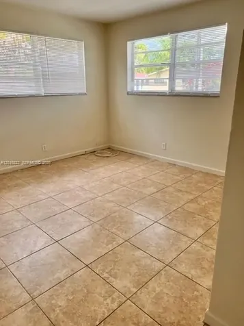 901 SW 4th Terrace Hallandale Beach FL 33009