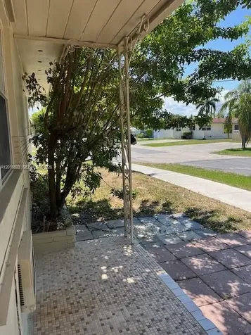 901 SW 4th Terrace Hallandale Beach FL 33009