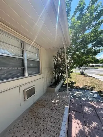 901 SW 4th Terrace Hallandale Beach FL 33009