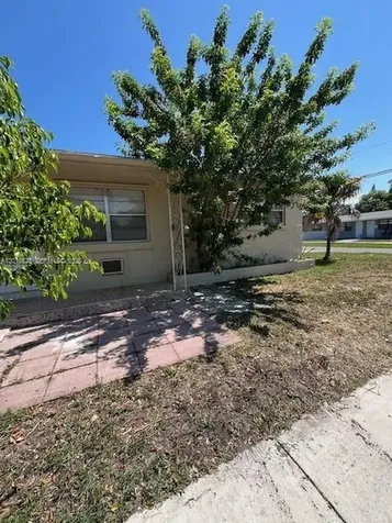 901 SW 4th Terrace Hallandale Beach FL 33009