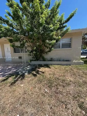 901 SW 4th Terrace Hallandale Beach FL 33009