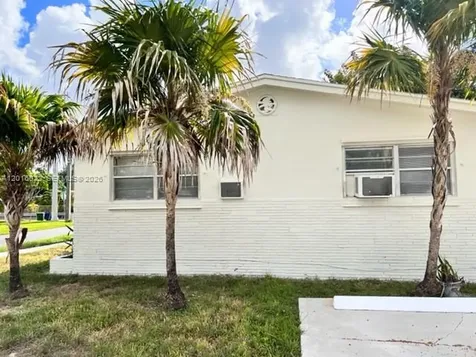 901 SW 4th Terrace Hallandale Beach FL 33009