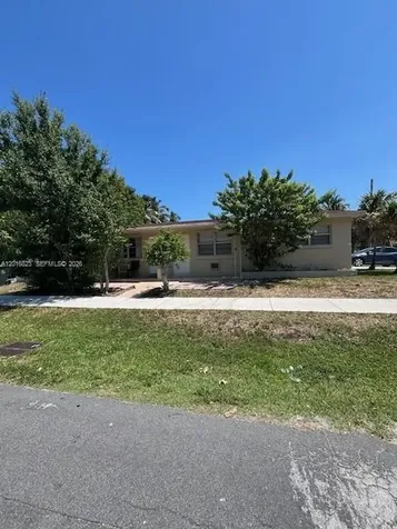 901 SW 4th Terrace Hallandale Beach FL 33009