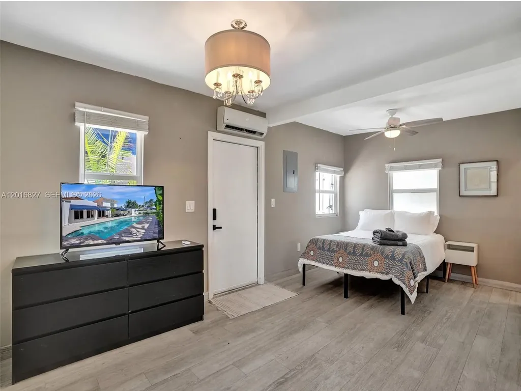 1128 Tyler Street Hollywood FL 33019