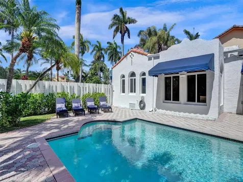 1128 Tyler Street Hollywood FL 33019