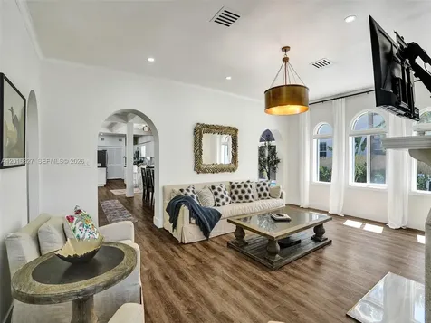 1128 Tyler Street Hollywood FL 33019