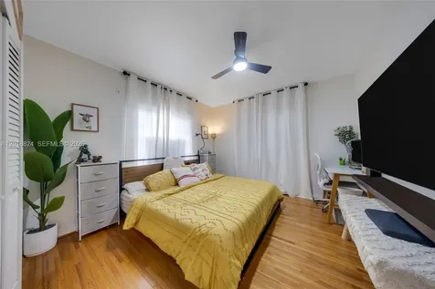 400 Morningside Drive Miami Springs FL 33166