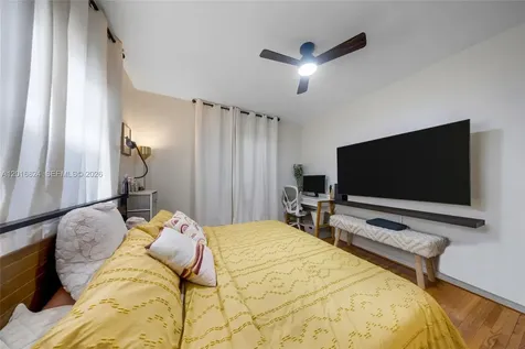 400 Morningside Drive Miami Springs FL 33166
