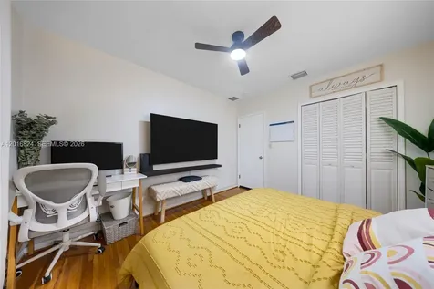400 Morningside Drive Miami Springs FL 33166