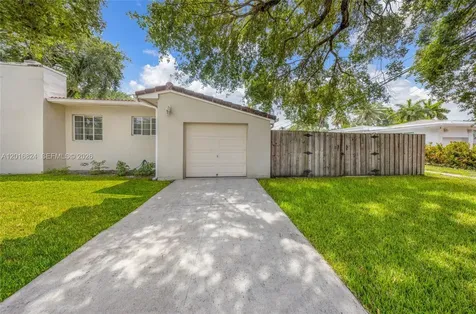 400 Morningside Drive Miami Springs FL 33166