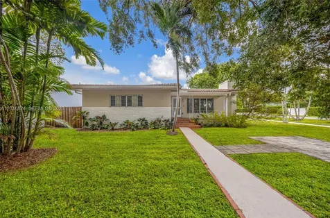 400 Morningside Drive Miami Springs FL 33166