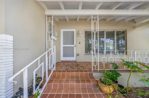 400 Morningside Drive Miami Springs FL 33166