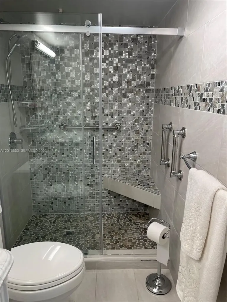2091 Yarmouth E Boca Raton FL 33434