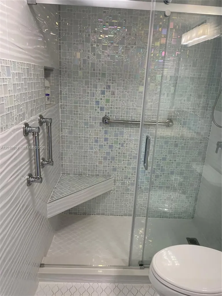 2091 Yarmouth E Boca Raton FL 33434