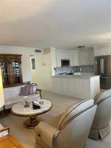 2091 Yarmouth E Boca Raton FL 33434