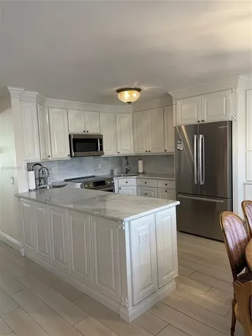 2091 Yarmouth E Boca Raton FL 33434