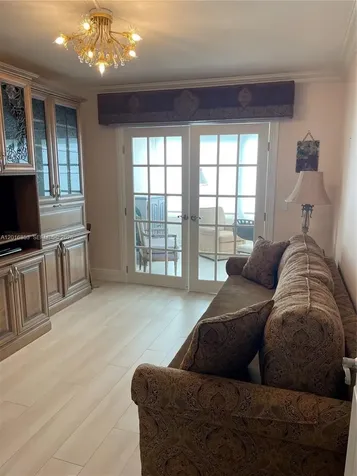 2091 Yarmouth E Boca Raton FL 33434