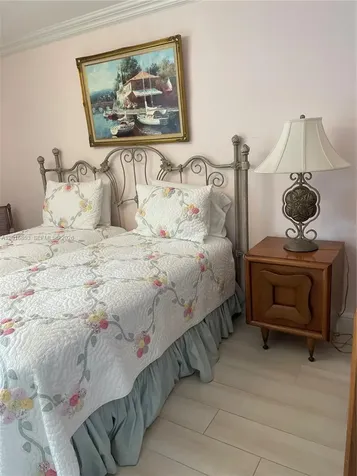 2091 Yarmouth E Boca Raton FL 33434