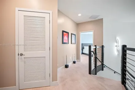 8915 NW 161st Terrace Miami Lakes FL 33018