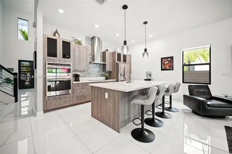 8915 NW 161st Terrace Miami Lakes FL 33018