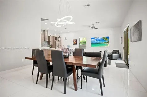 8915 NW 161st Terrace Miami Lakes FL 33018