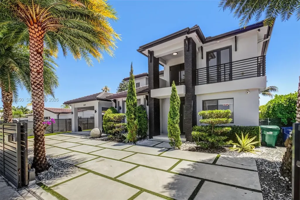 18101 NW 85th Avenue Hialeah FL 33015