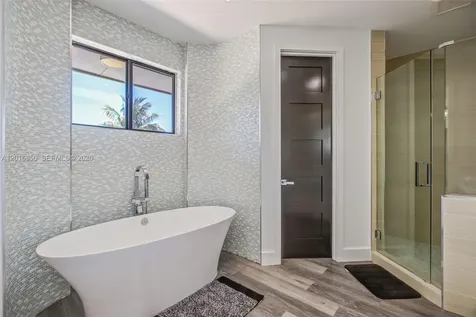18101 NW 85th Avenue Hialeah FL 33015