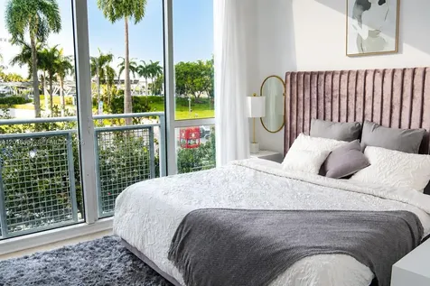 253 NE 2nd Street Miami FL 33132