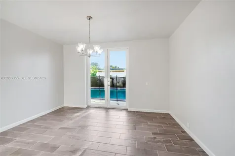 4301 NW 35th Avenue Lauderdale Lakes FL 33309