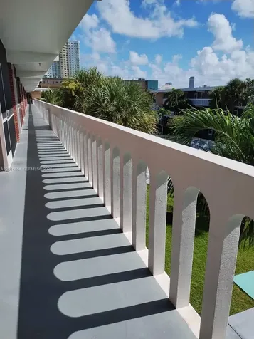 201 NE 14th Avenue Hallandale Beach FL 33009