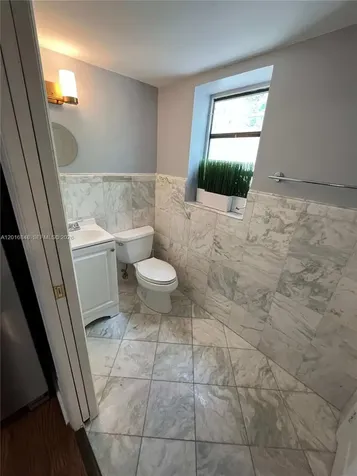 235 Antilla Avenue Coral Gables FL 33134