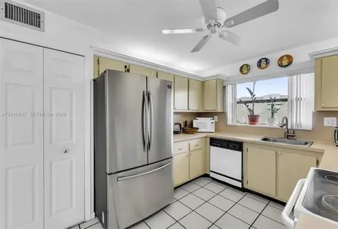10451 Sunrise Lakes Boulevard Sunrise FL 33322