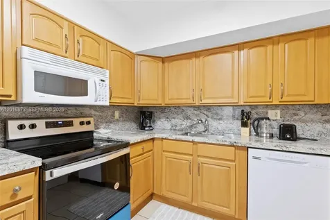 3725 S Ocean Drive Hollywood FL 33019