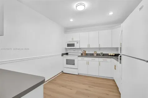 8280 SW 24th Street North Lauderdale FL 33068
