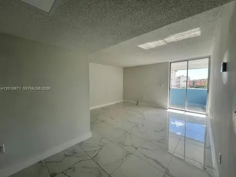5050 NW 7th Street Miami FL 33126