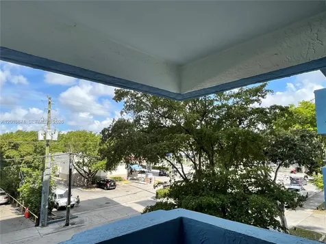 5050 NW 7th Street Miami FL 33126