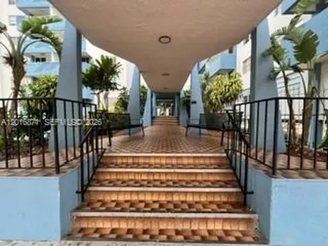 5050 NW 7th Street Miami FL 33126