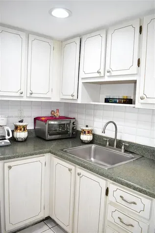 8851 Sunrise Lakes Boulevard Sunrise FL 33322