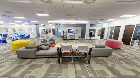 1501 Biscayne Miami FL 33132