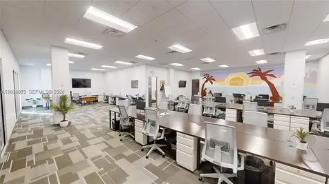 1501 Biscayne Miami FL 33132