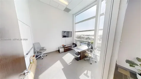 1501 Biscayne Miami FL 33132