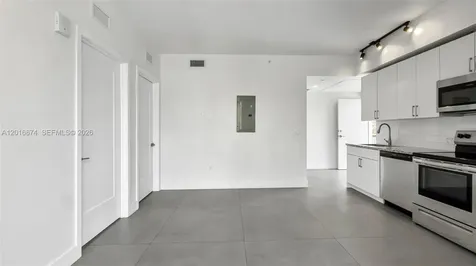 1536 NW 15th Avenue Miami FL 33125
