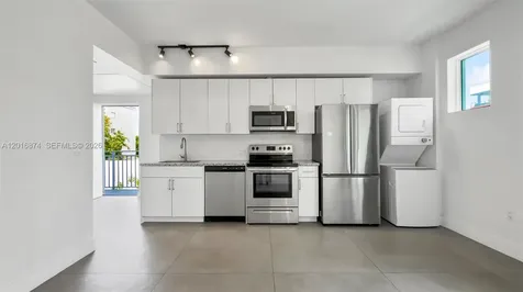 1536 NW 15th Avenue Miami FL 33125