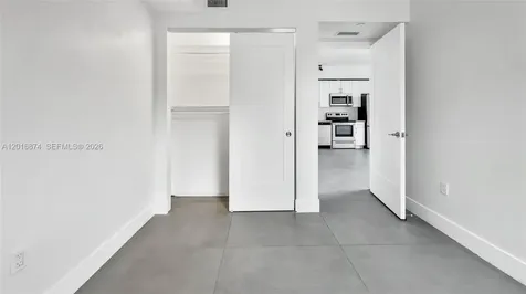 1536 NW 15th Avenue Miami FL 33125
