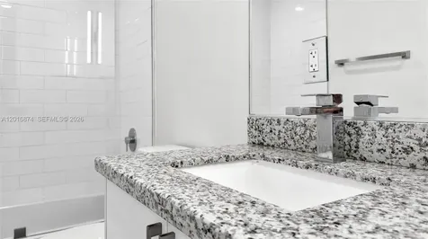 1536 NW 15th Avenue Miami FL 33125